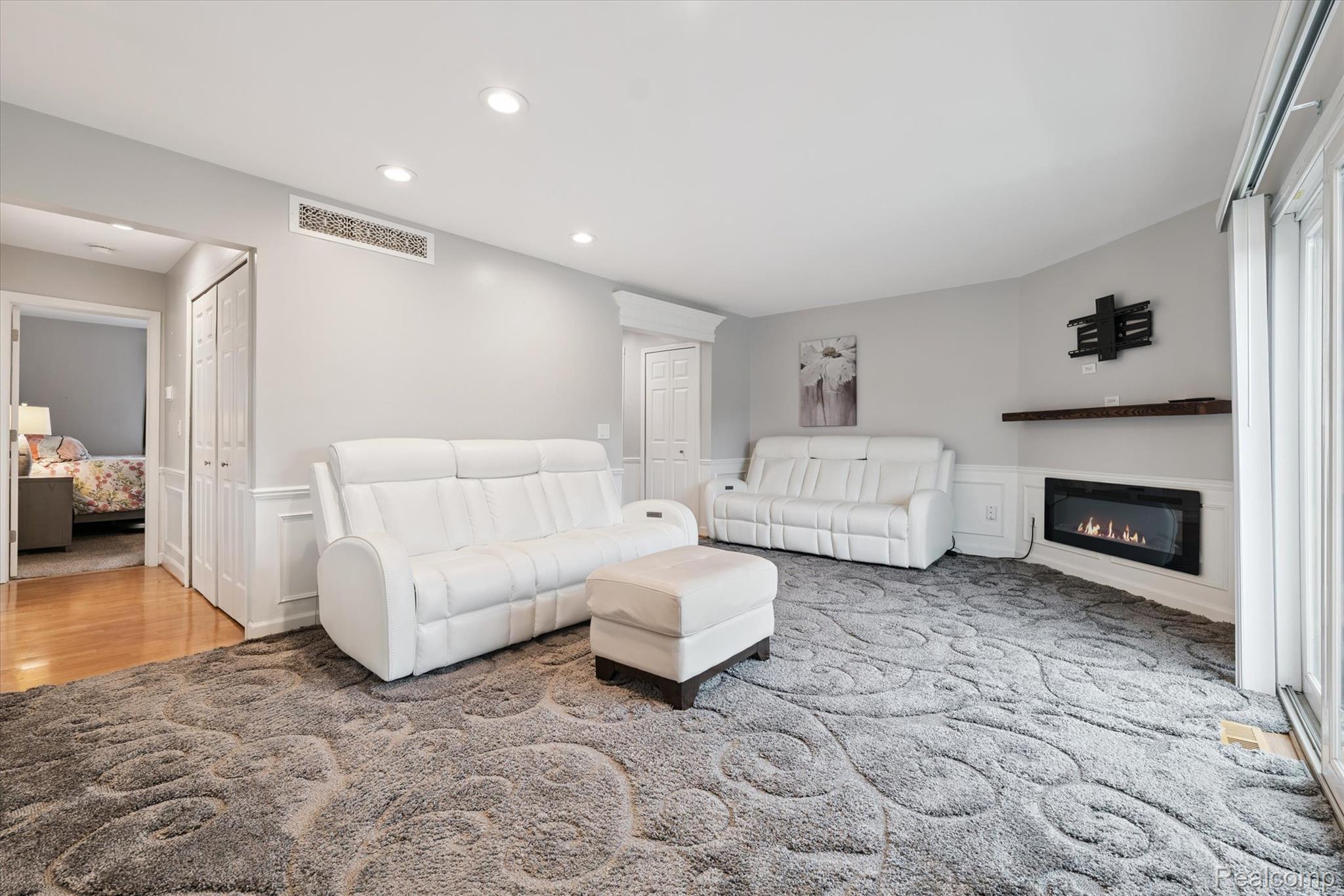 25440 Quarter Deck Street