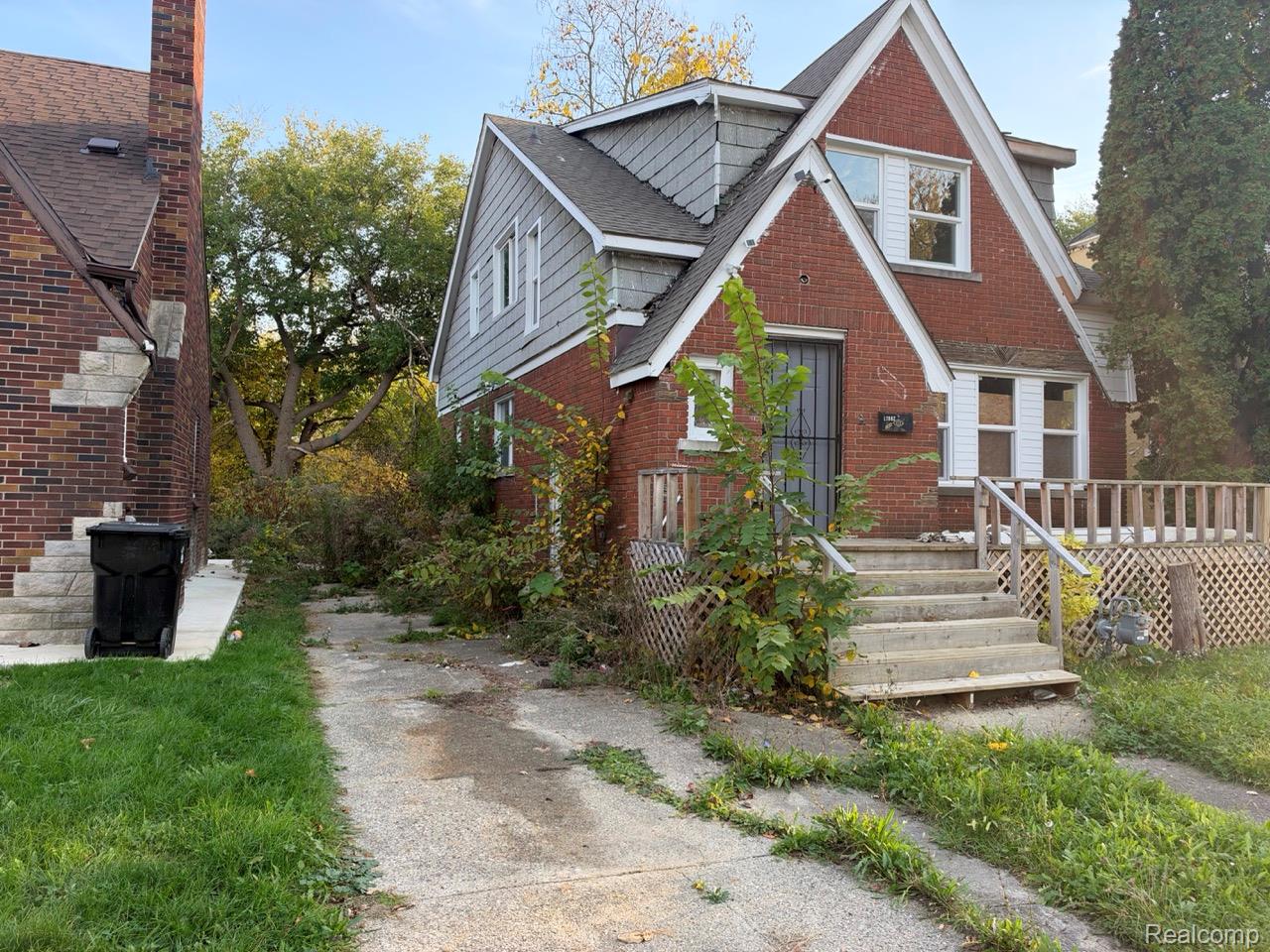 13082 Promenade Street