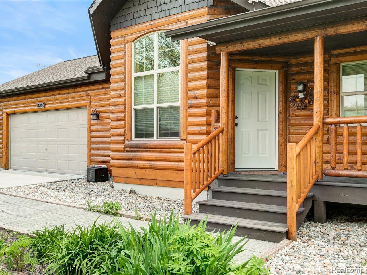 Fort Gratiot Charter Township, Michigan 48059, United States, 2 Bedrooms Bedrooms, ,1 BathroomBathrooms,Residential,Pending,159487