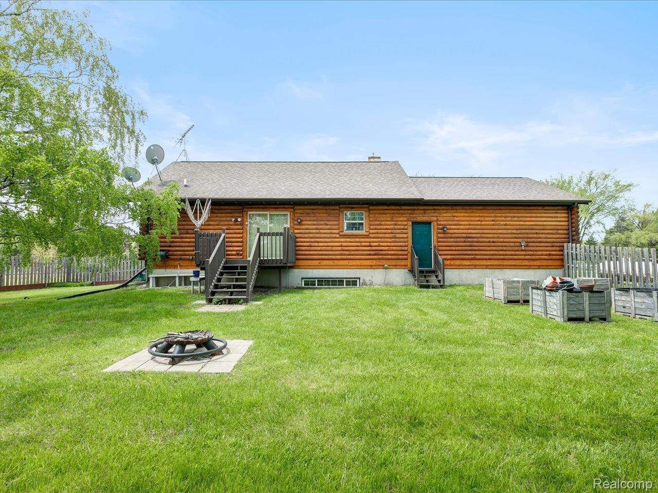 Fort Gratiot Charter Township, Michigan 48059, United States, 2 Bedrooms Bedrooms, ,1 BathroomBathrooms,Residential,Pending,159487