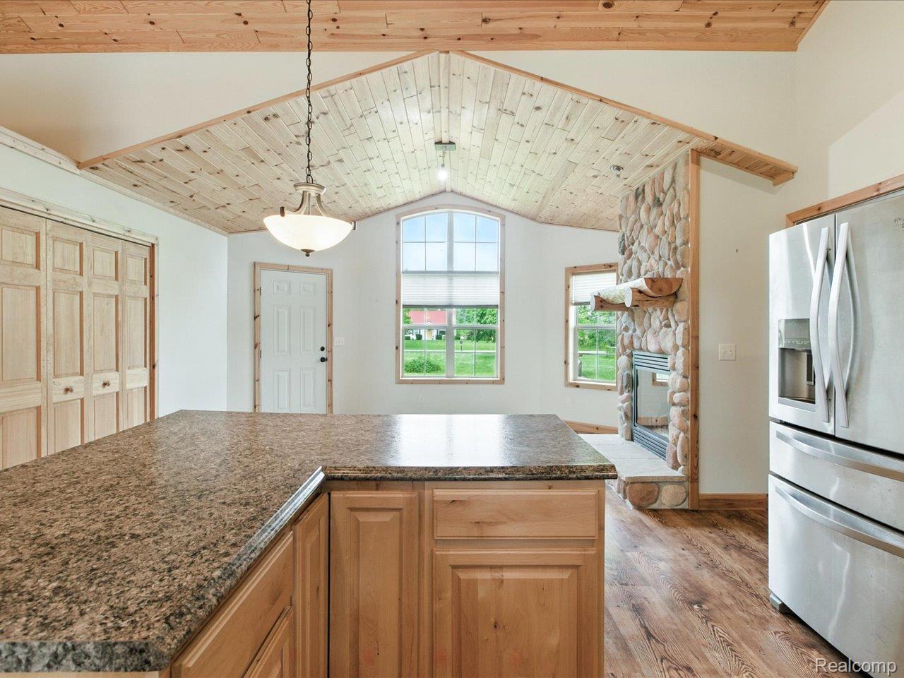 Fort Gratiot Charter Township, Michigan 48059, United States, 2 Bedrooms Bedrooms, ,1 BathroomBathrooms,Residential,Pending,159487