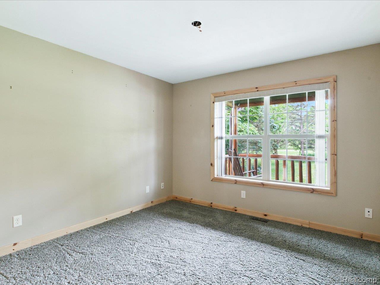 Fort Gratiot Charter Township, Michigan 48059, United States, 2 Bedrooms Bedrooms, ,1 BathroomBathrooms,Residential,Pending,159487