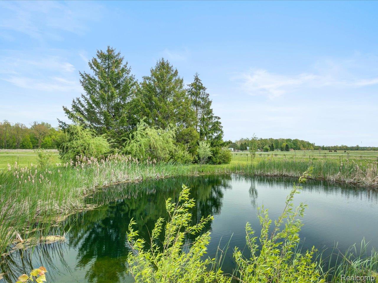 Fort Gratiot Charter Township, Michigan 48059, United States, 2 Bedrooms Bedrooms, ,1 BathroomBathrooms,Residential,Pending,159487