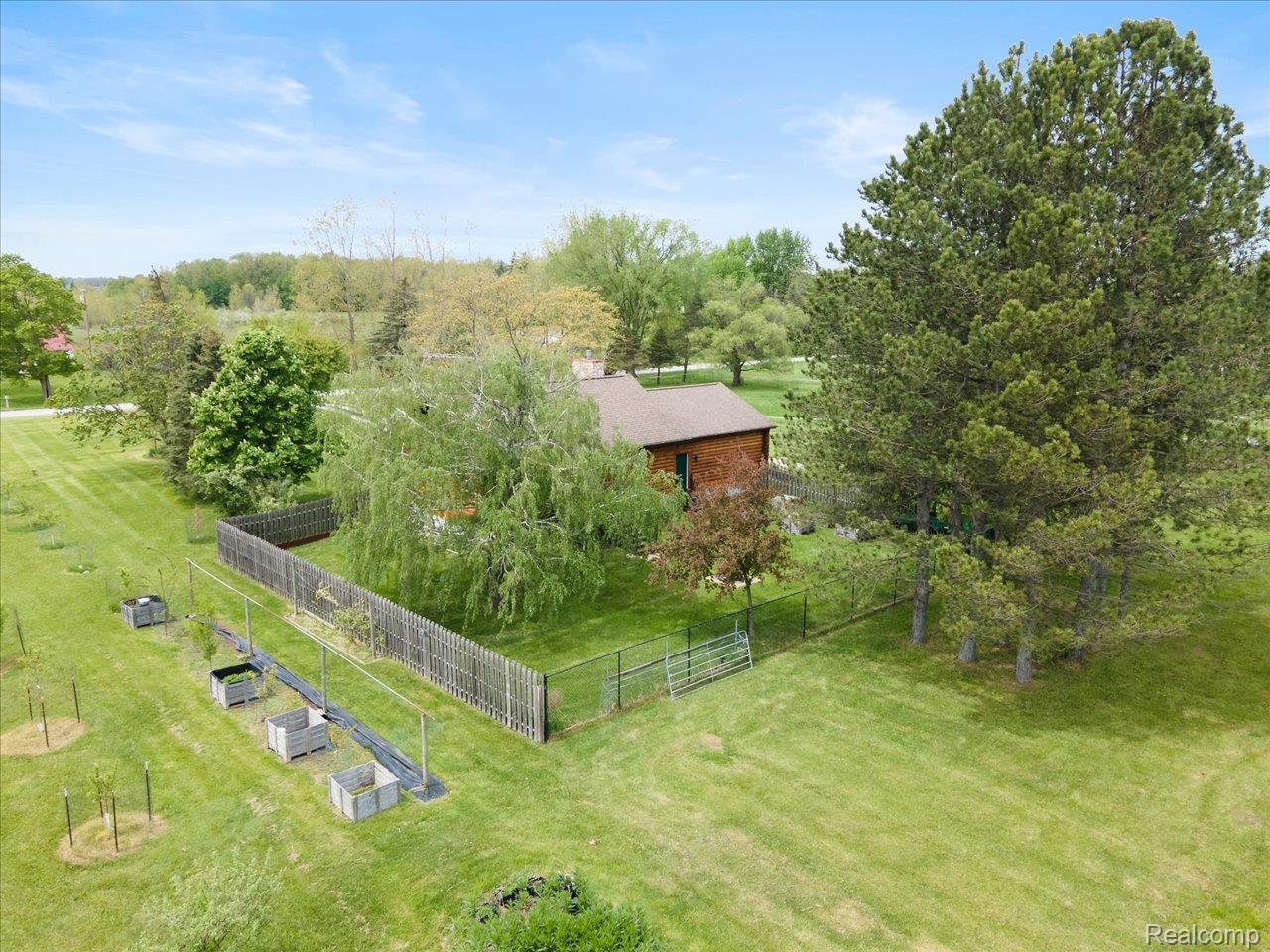 Fort Gratiot Charter Township, Michigan 48059, United States, 2 Bedrooms Bedrooms, ,1 BathroomBathrooms,Residential,Pending,159487