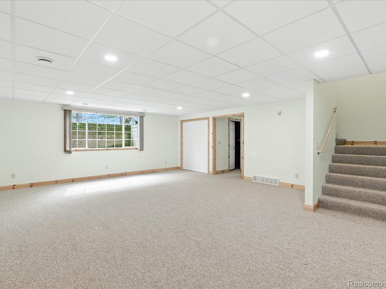 Fort Gratiot Charter Township, Michigan 48059, United States, 2 Bedrooms Bedrooms, ,1 BathroomBathrooms,Residential,Pending,159487