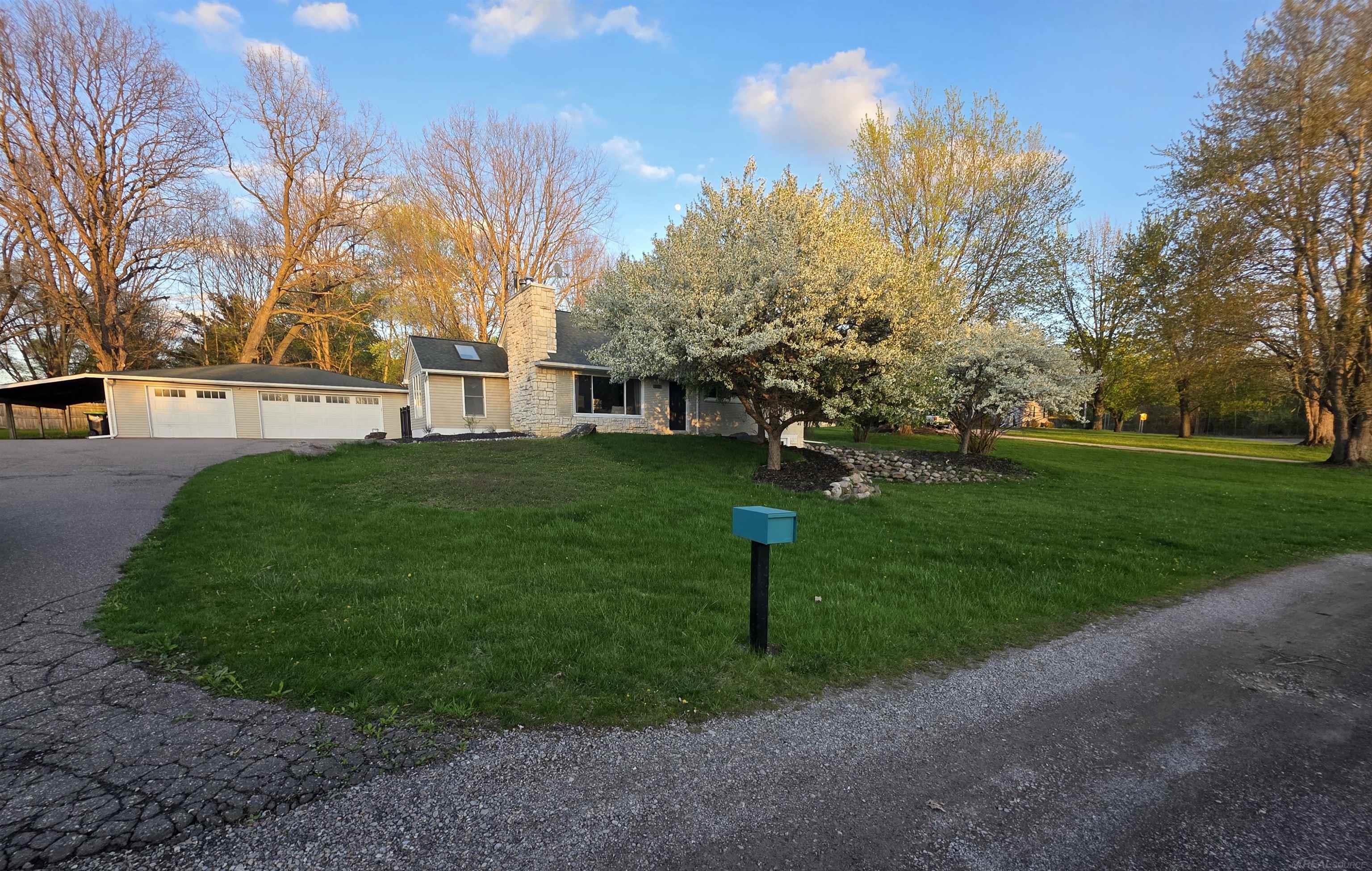 1051 Swan Lane