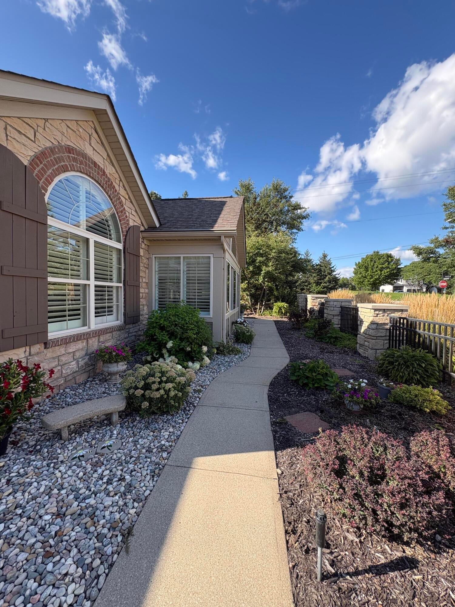 5215 River Flow Avenue SW 10