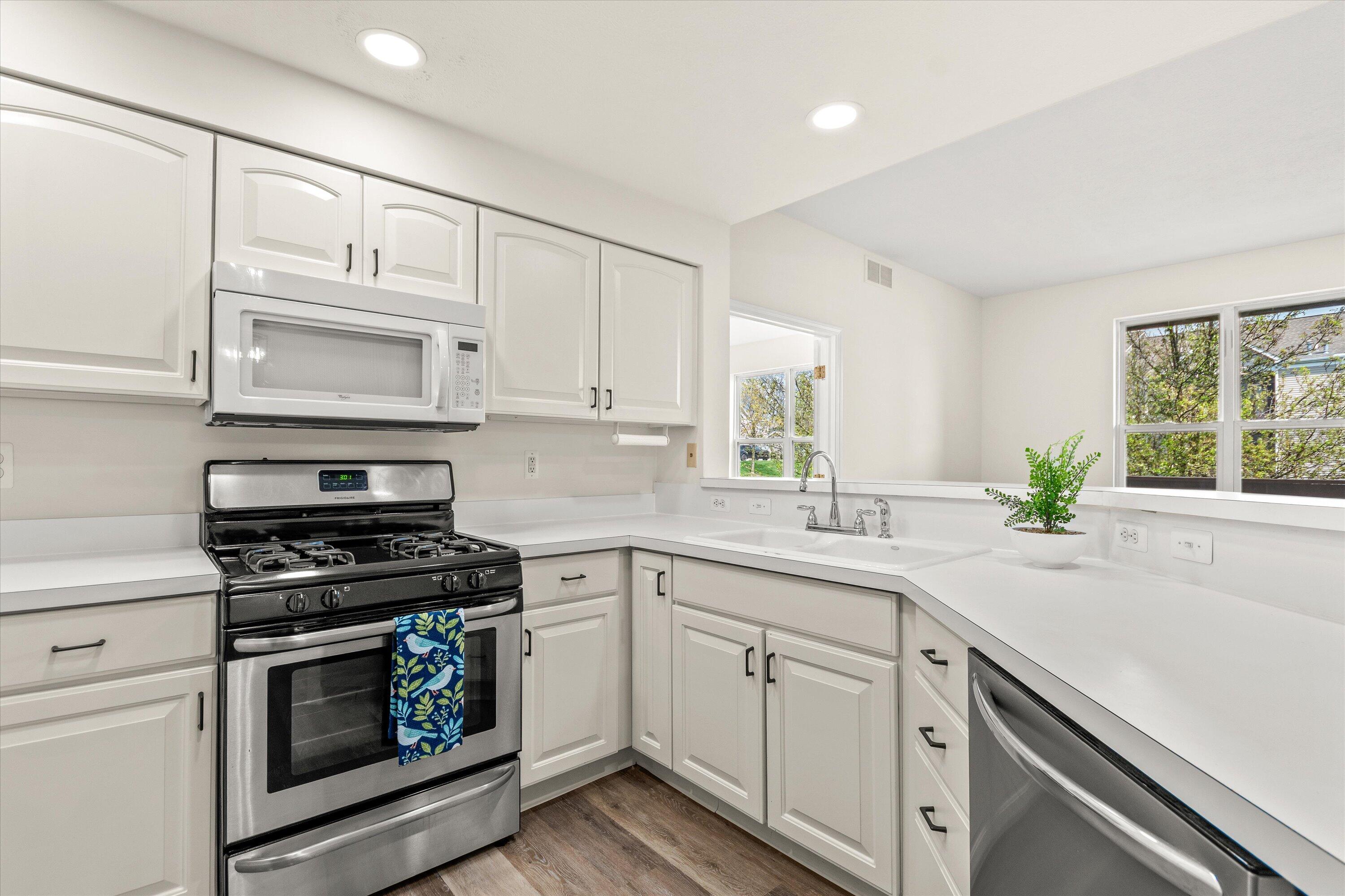 1491 Fox Pointe Circle