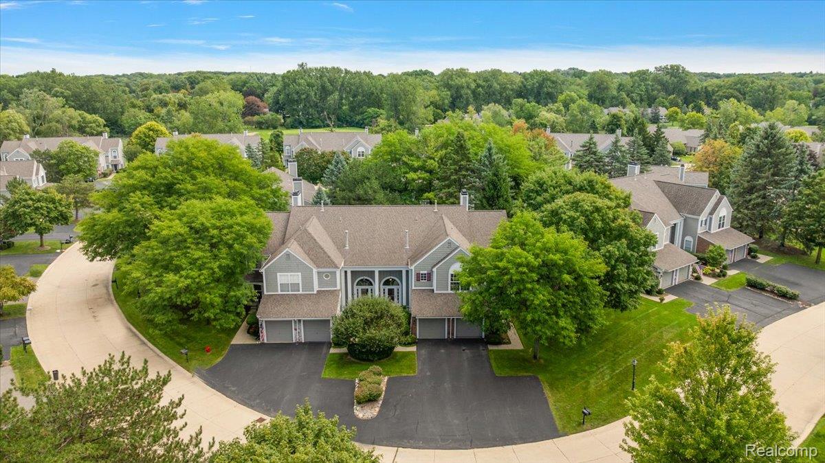 1918 Eagle Pointe