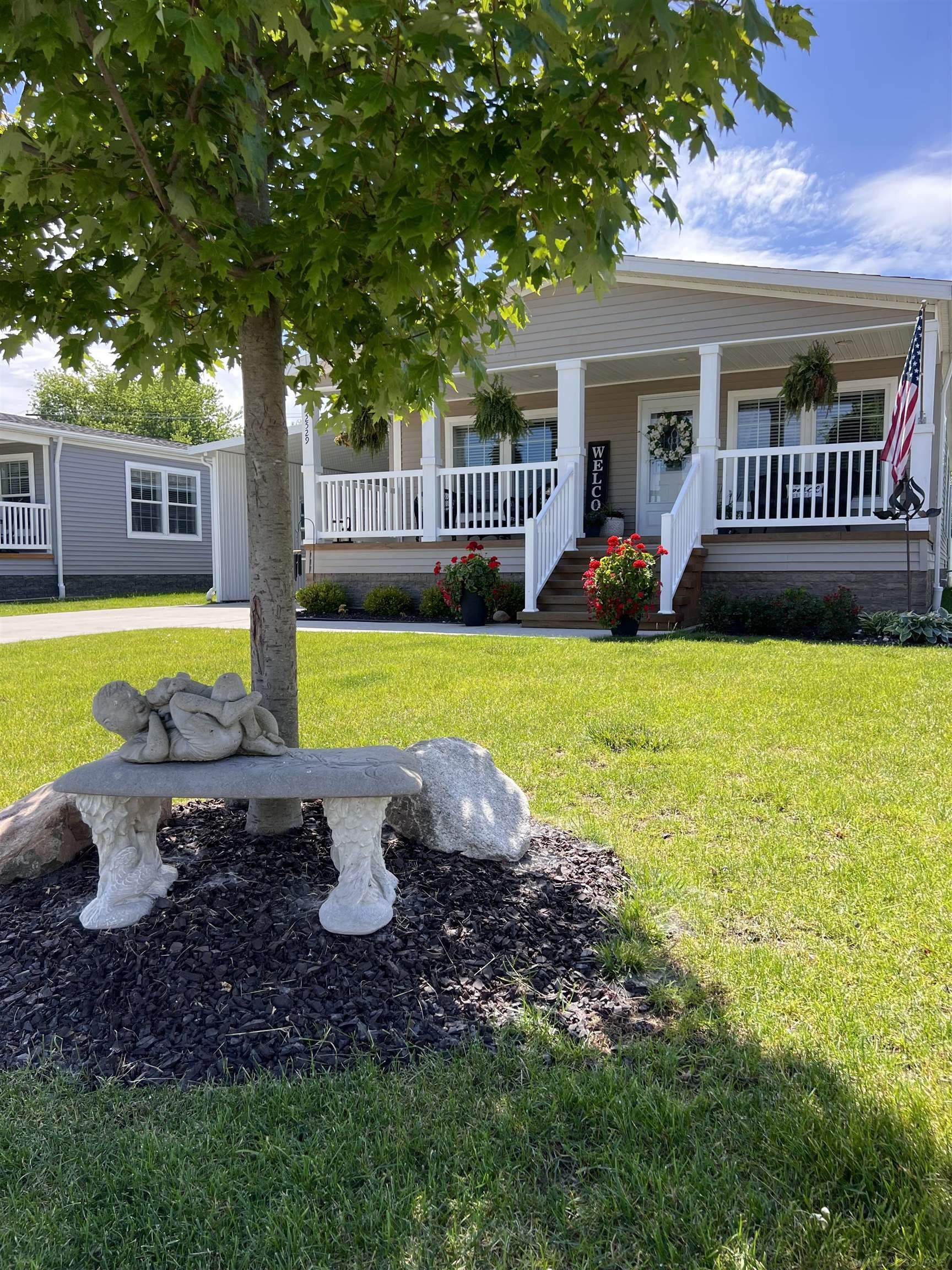 52529 Pineview Circle