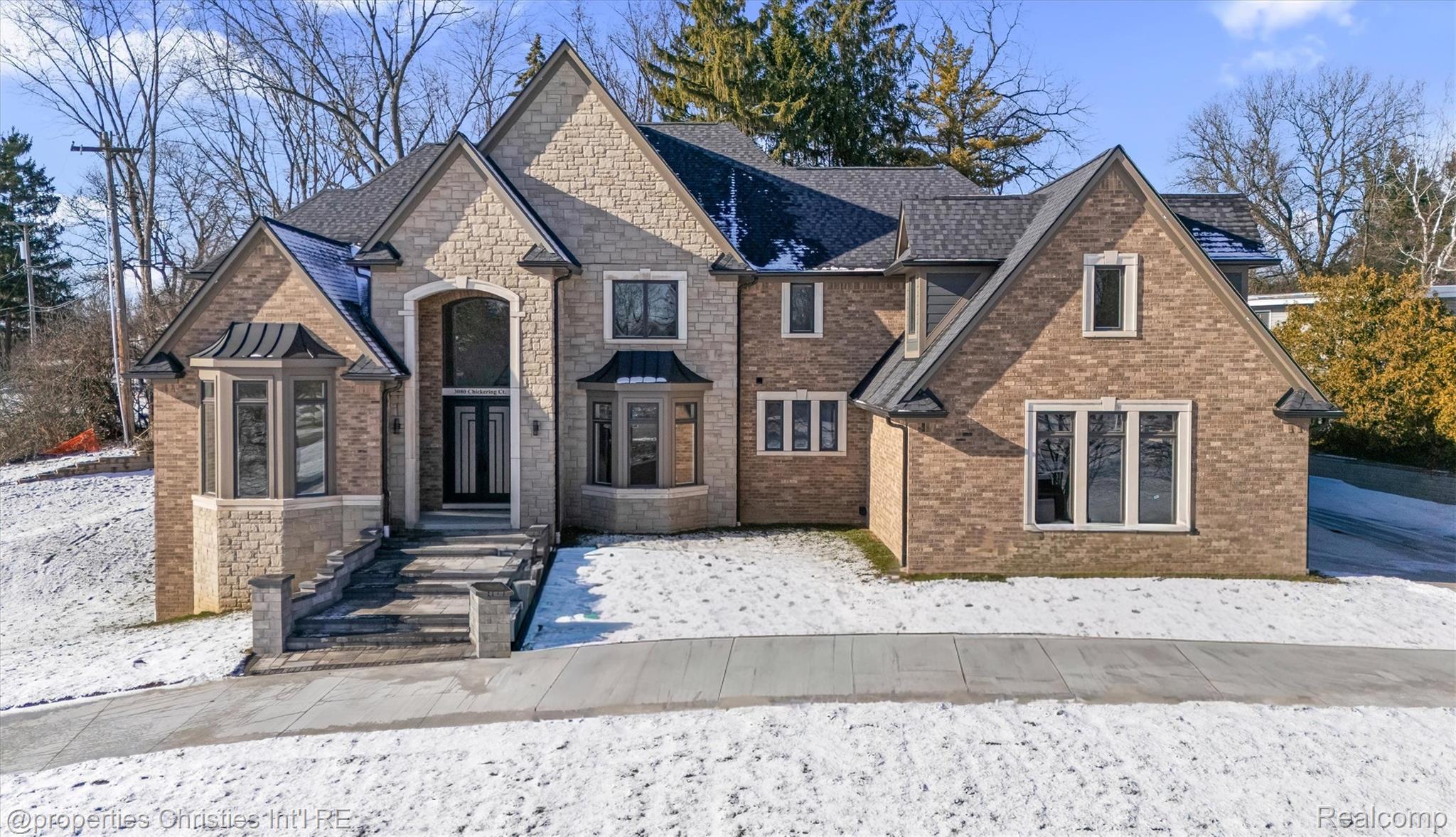 3080 Chickering Court