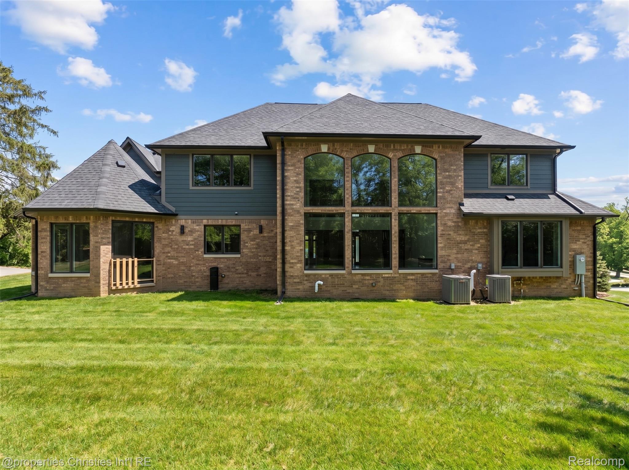 3080 Chickering Court