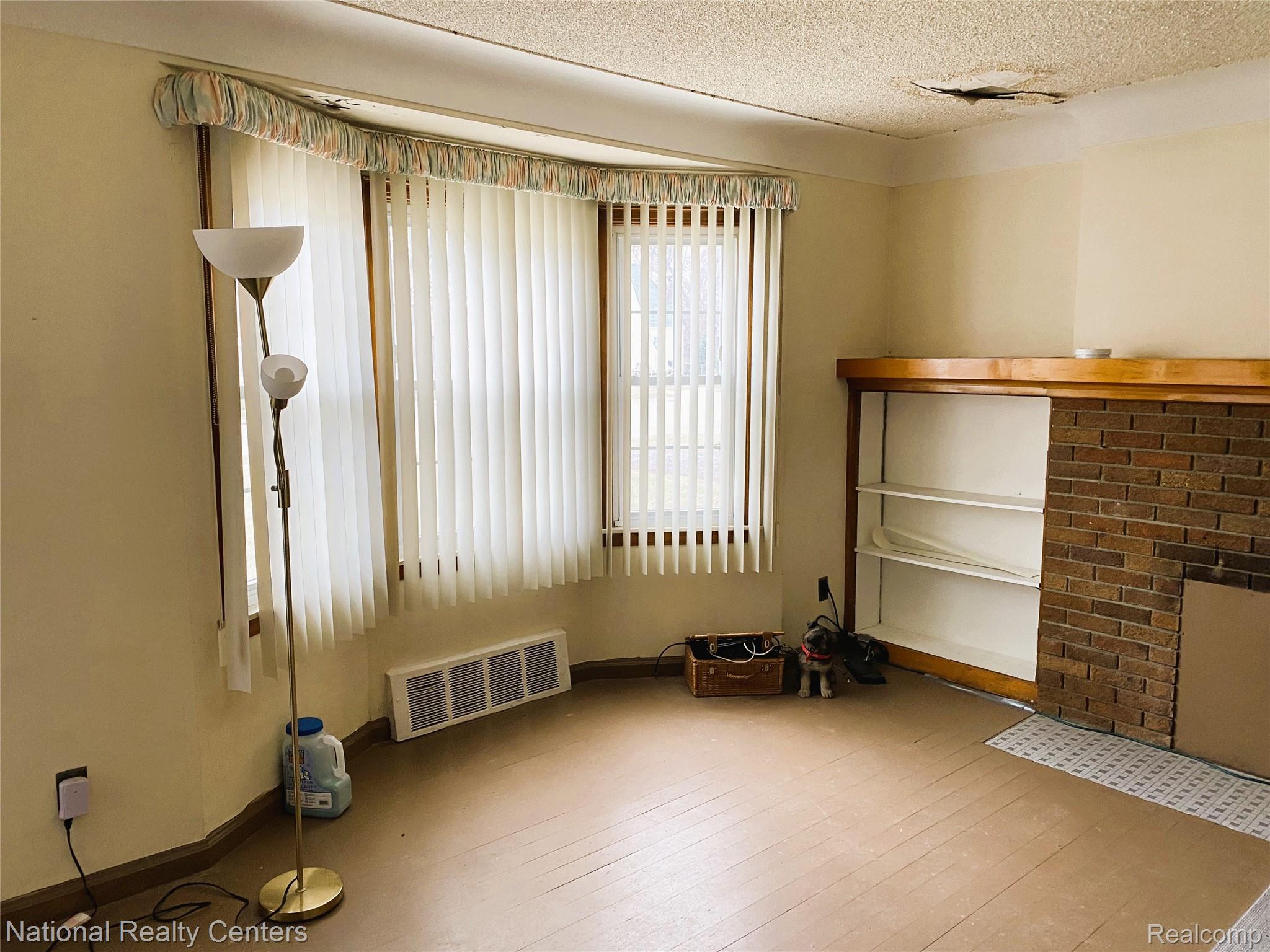 29118 Avondale Street