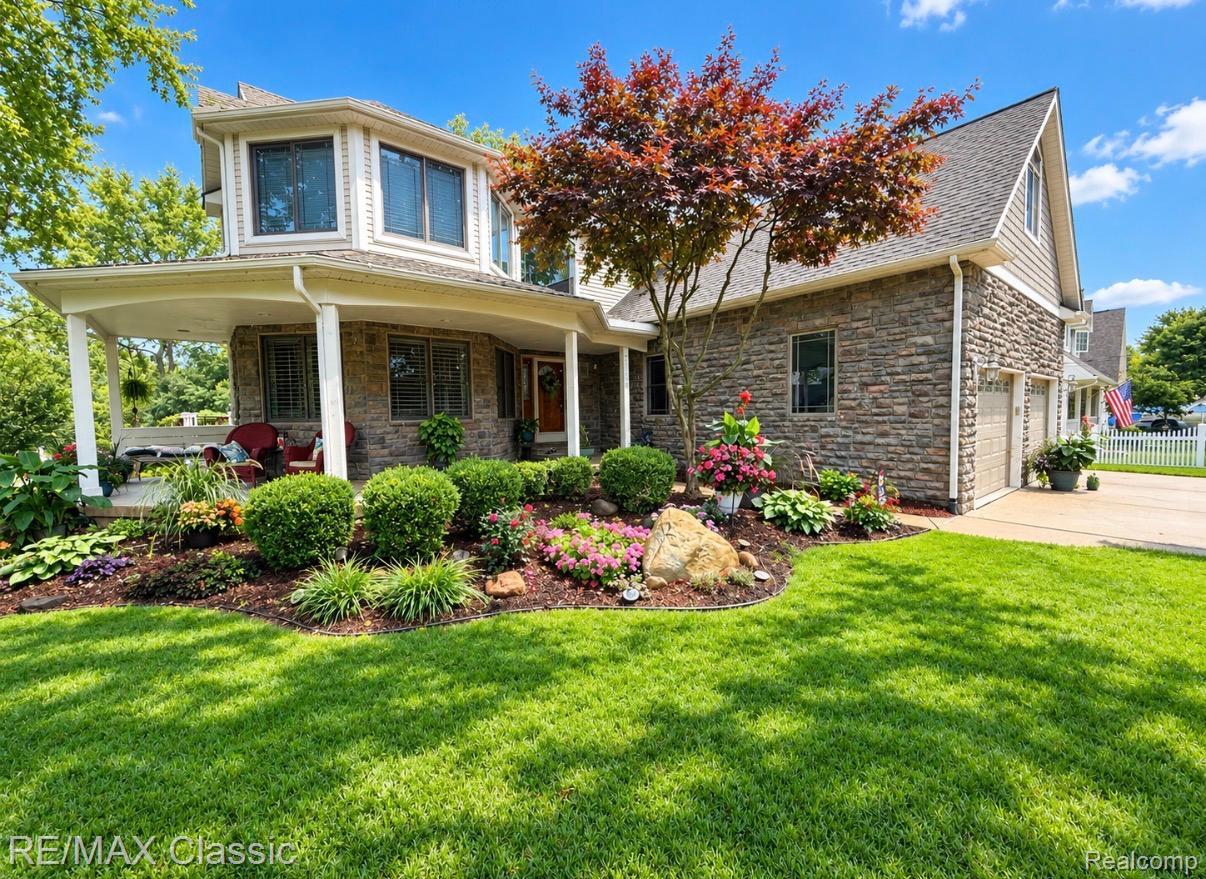 3631 Lakeview Drive