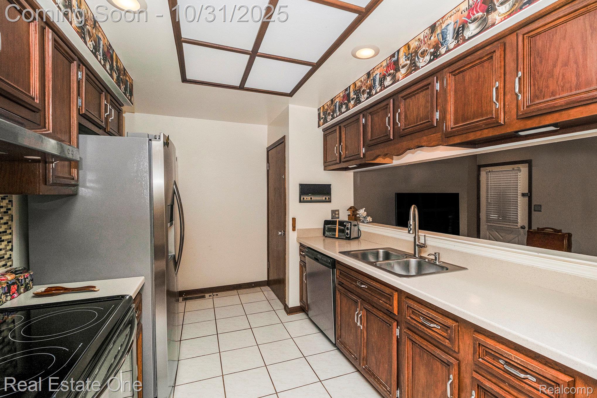 14937 Hartford Court