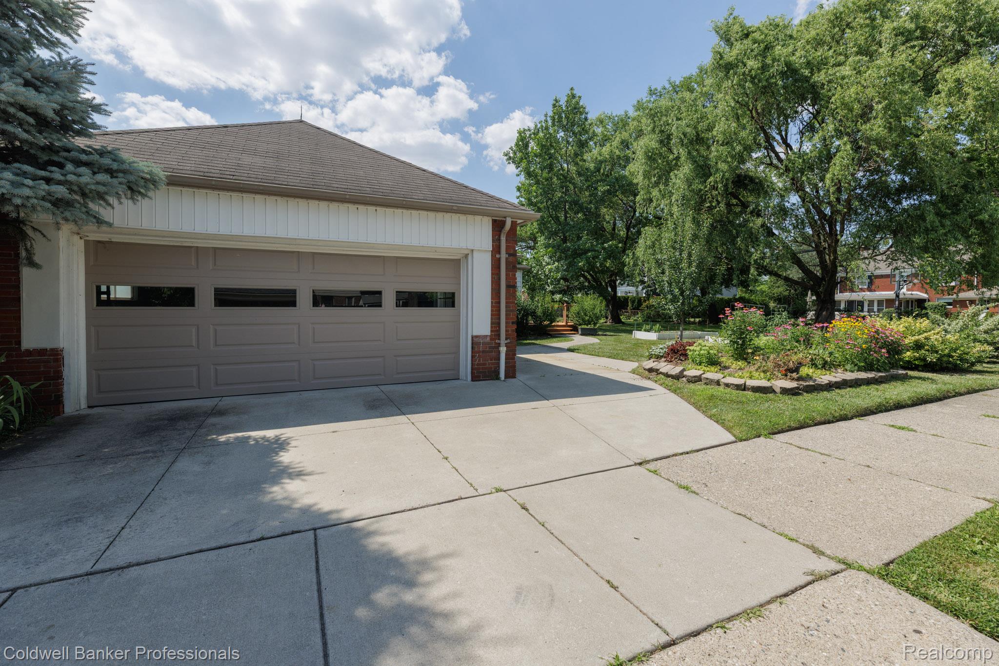 1416 N Renaud Road