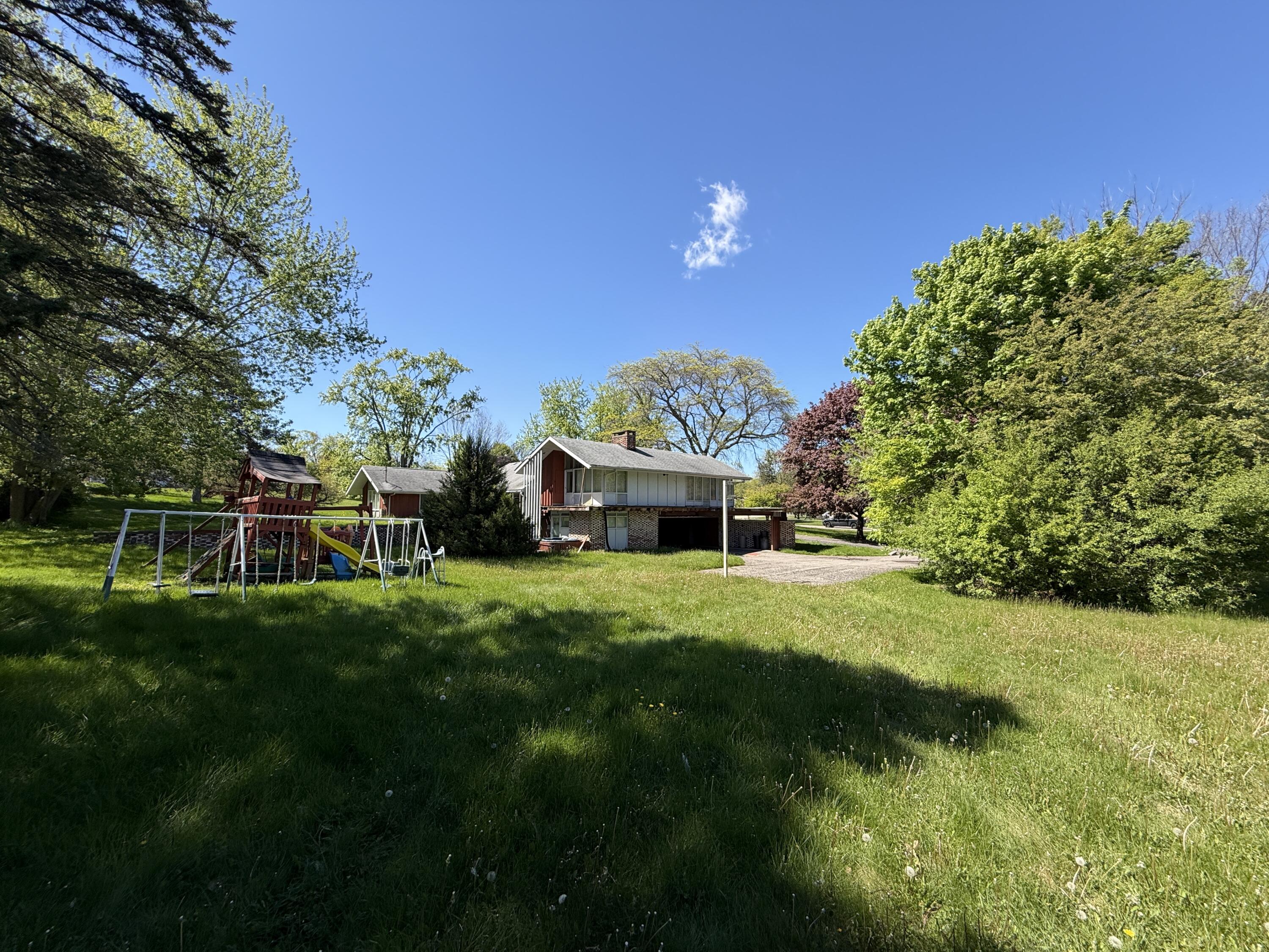 1322 Woodkrest Drive