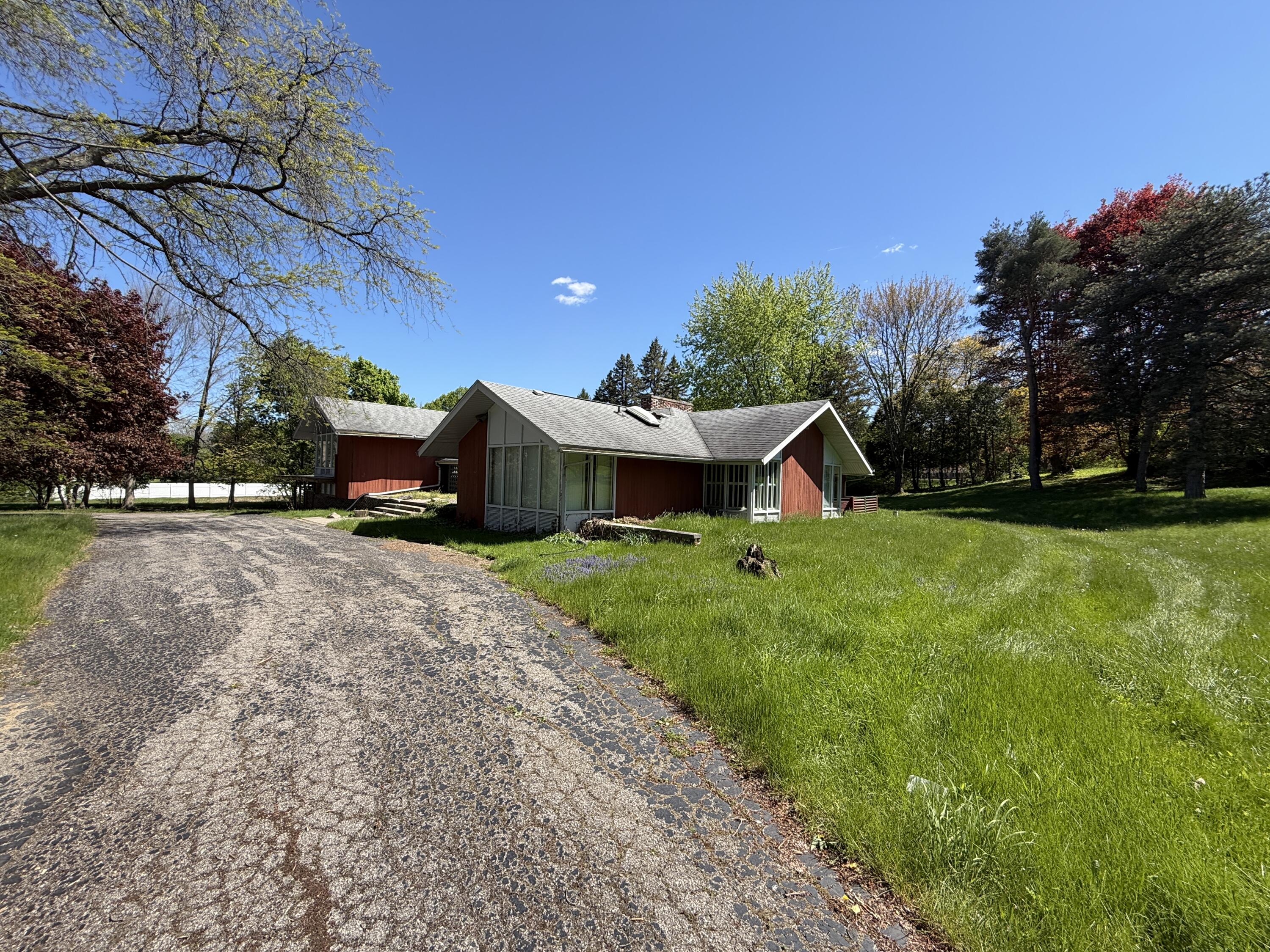 1322 Woodkrest Drive