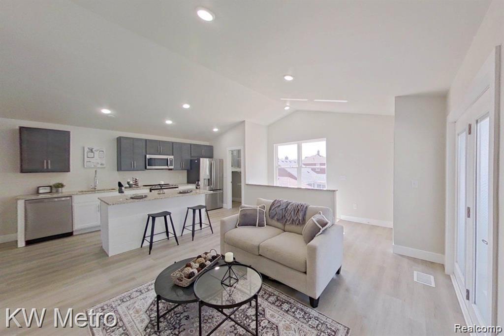 695 Livernois Street