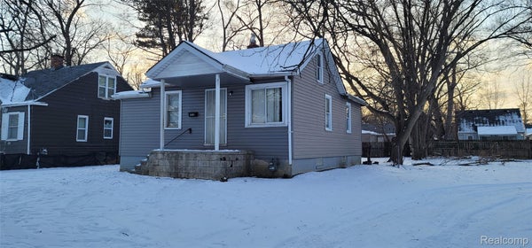 15481 PATTON ST, DETROIT, MI 48223 - Image 339320ae7ad3a655f8cfd434d30cb57d/3934377647