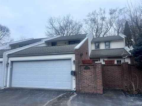 179 E Long Lake Road Bloomfield Charter Township MI 48304