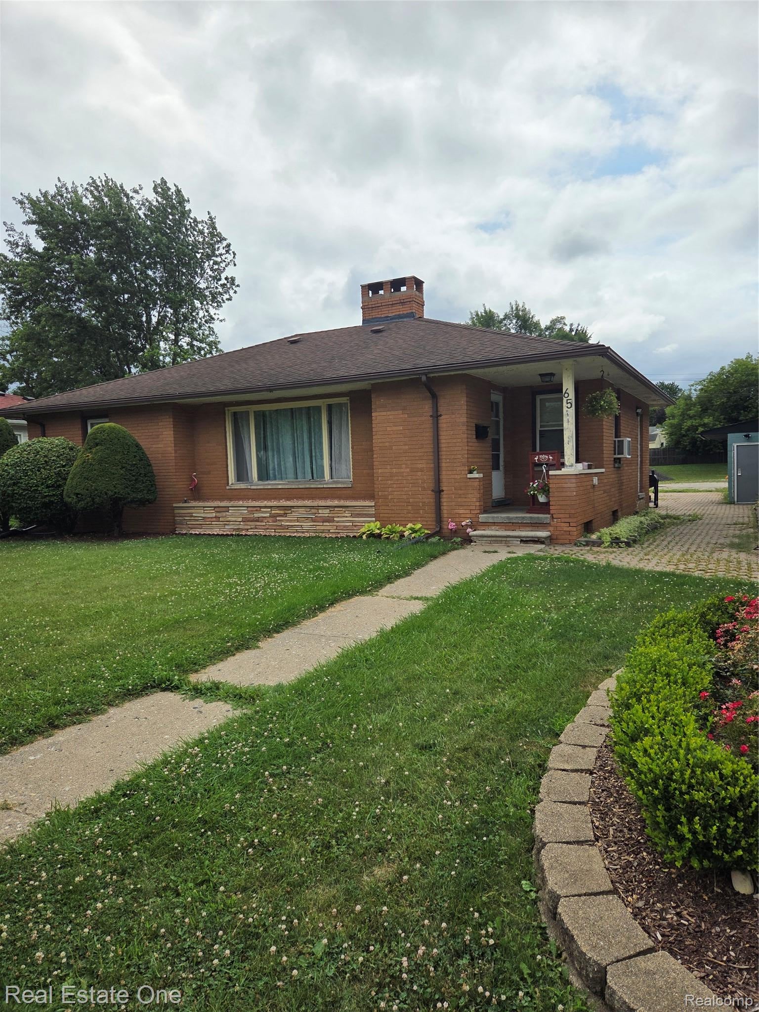 65 N Lynn Avenue