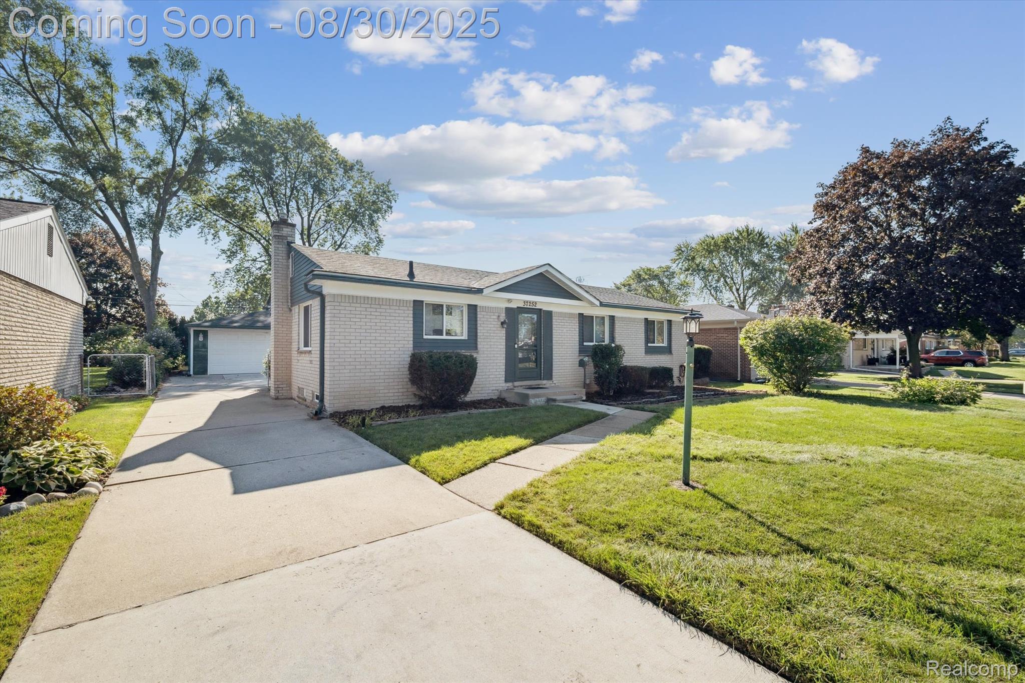 37252 Belcrest Drive