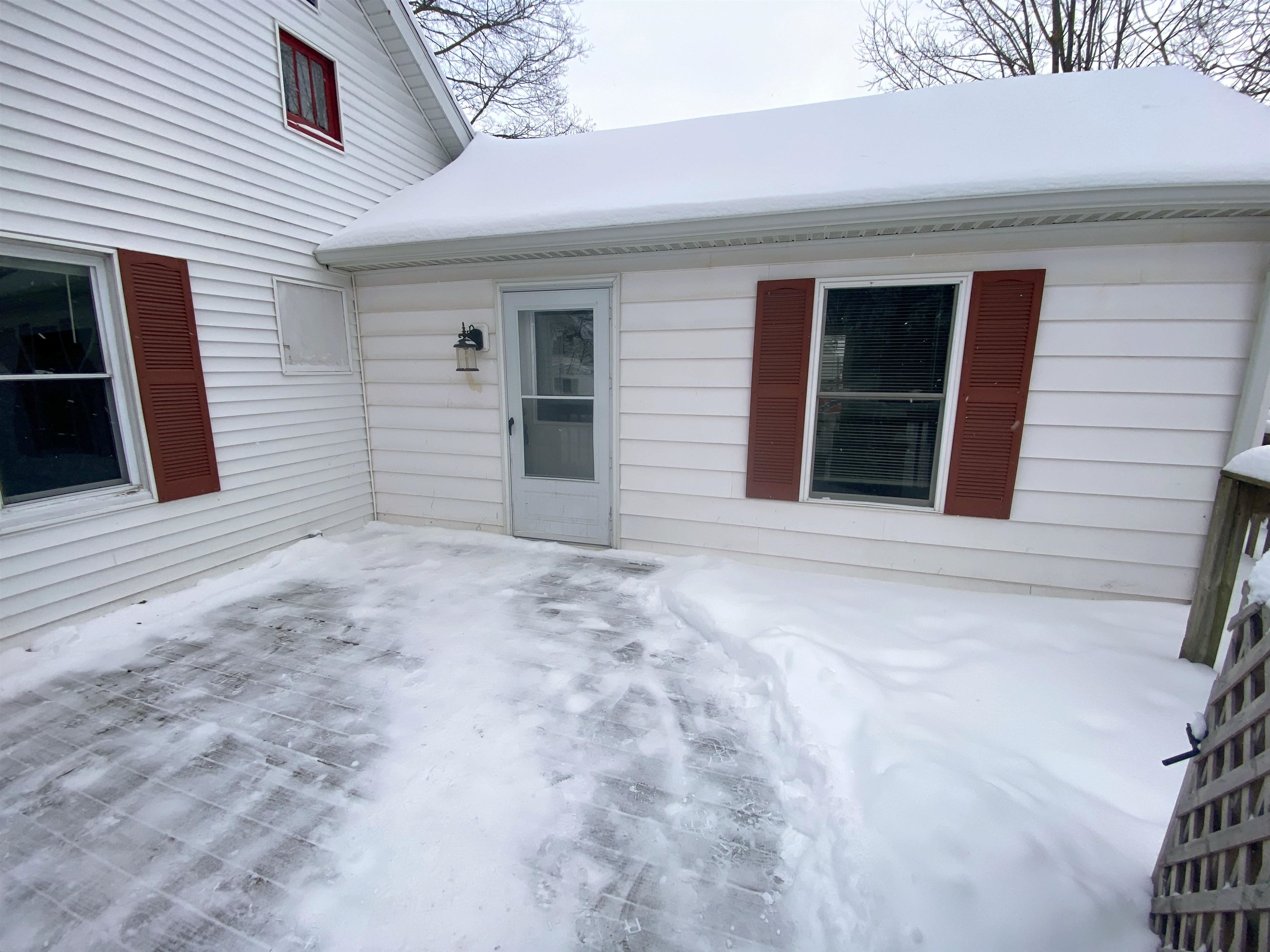 600 E Grand River Road