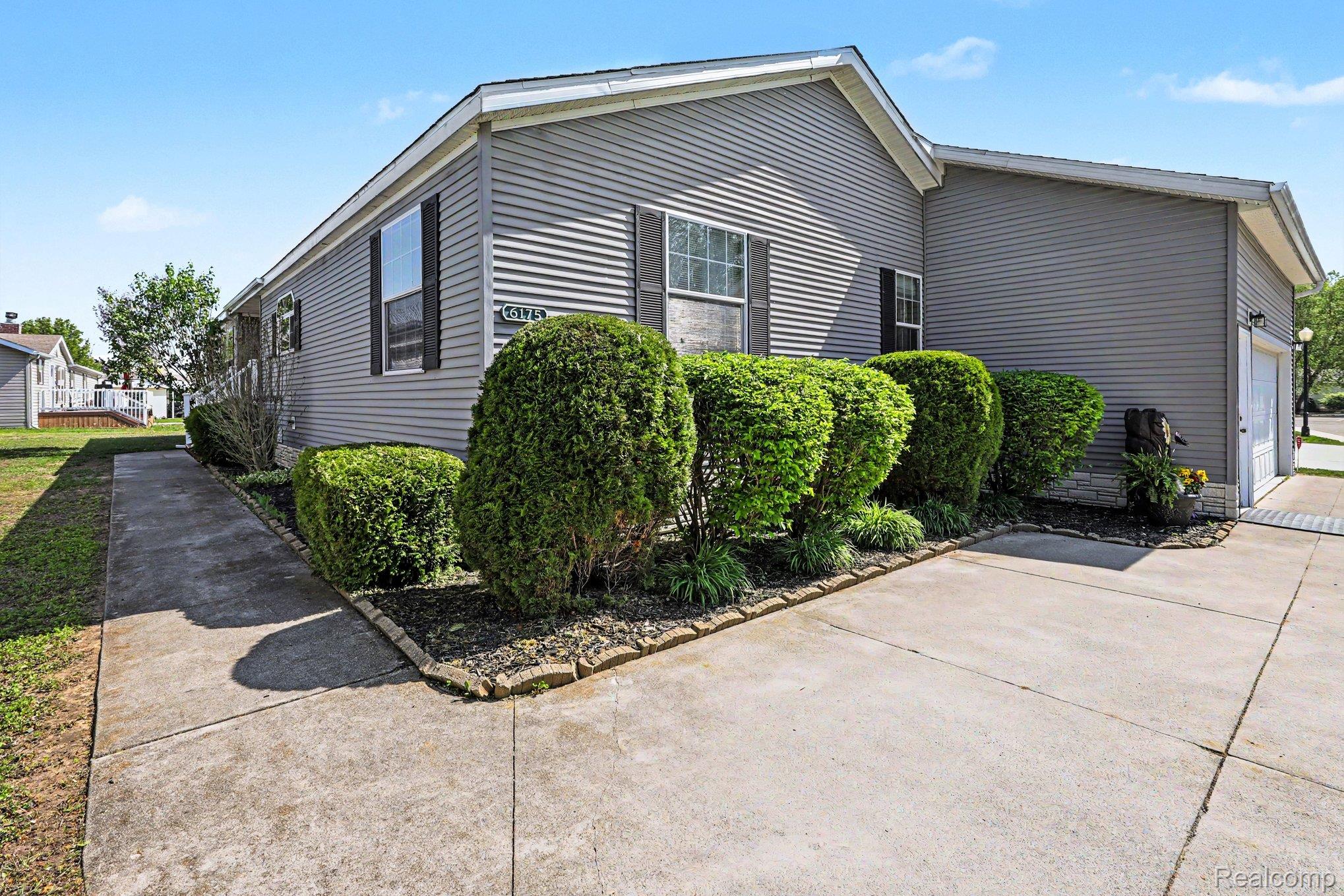 6175 S Branch Lane