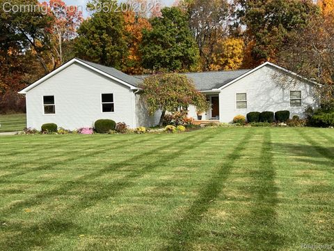 Photo of 6895 Fairway Vista, Oceola Township, MI 48843 (MLS # 20261034491)