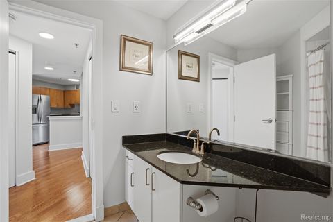 Tiny photo for 300 Riverfront Dr #24D, Detroit City, MI 48226 (MLS # 20261039308)