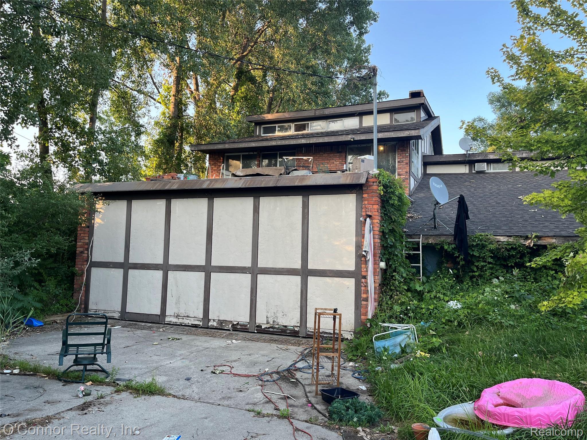 1100 La Croix Road