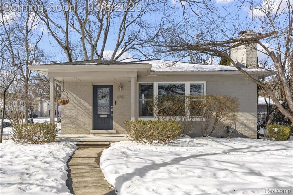 Photo of 580 S Cranbrook Road, Bloomfield Hills City, MI 48301 (MLS # 20261013323)