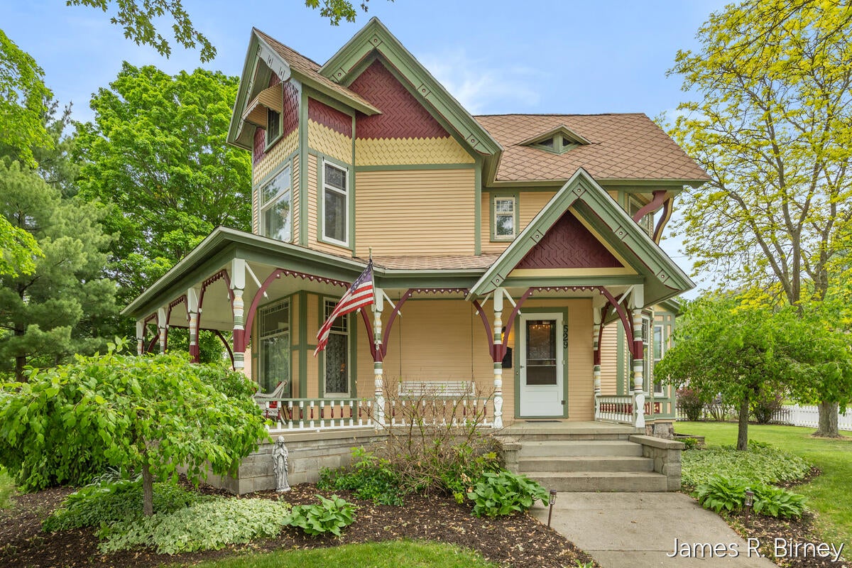 529 Avery Street