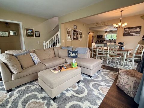 Tiny photo for 202 Mackinaw Street, Durand City, MI 48429 (MLS # 5050208859)