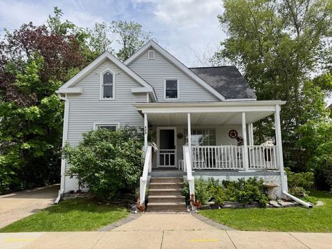 Tiny photo for 202 Mackinaw Street, Durand City, MI 48429 (MLS # 5050208859)