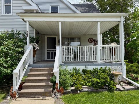 Tiny photo for 202 Mackinaw Street, Durand City, MI 48429 (MLS # 5050208859)