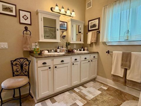 Tiny photo for 202 Mackinaw Street, Durand City, MI 48429 (MLS # 5050208859)
