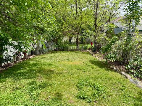 Tiny photo for 202 Mackinaw Street, Durand City, MI 48429 (MLS # 5050208859)
