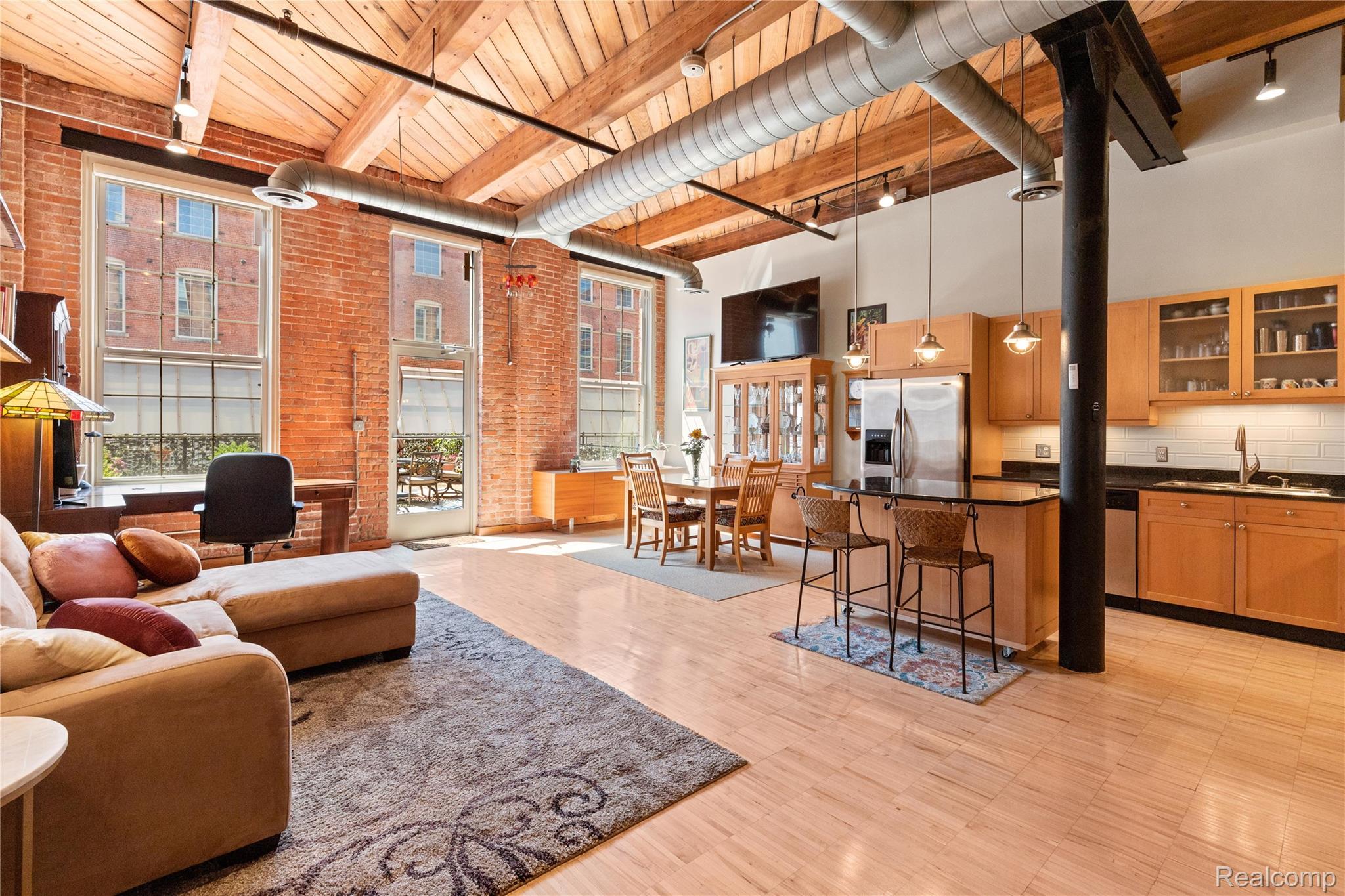 200 River Place Drive 15