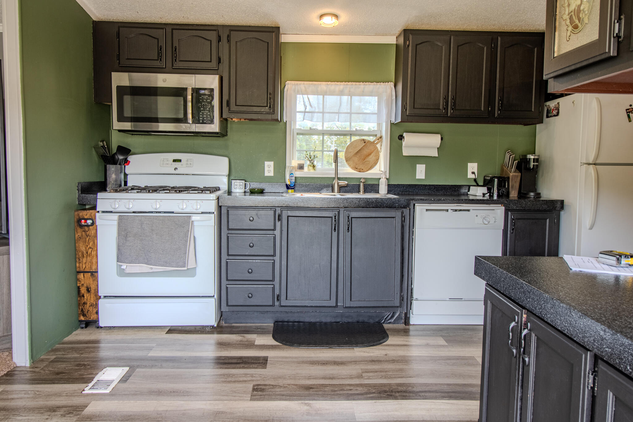 2752 W Mosherville Road