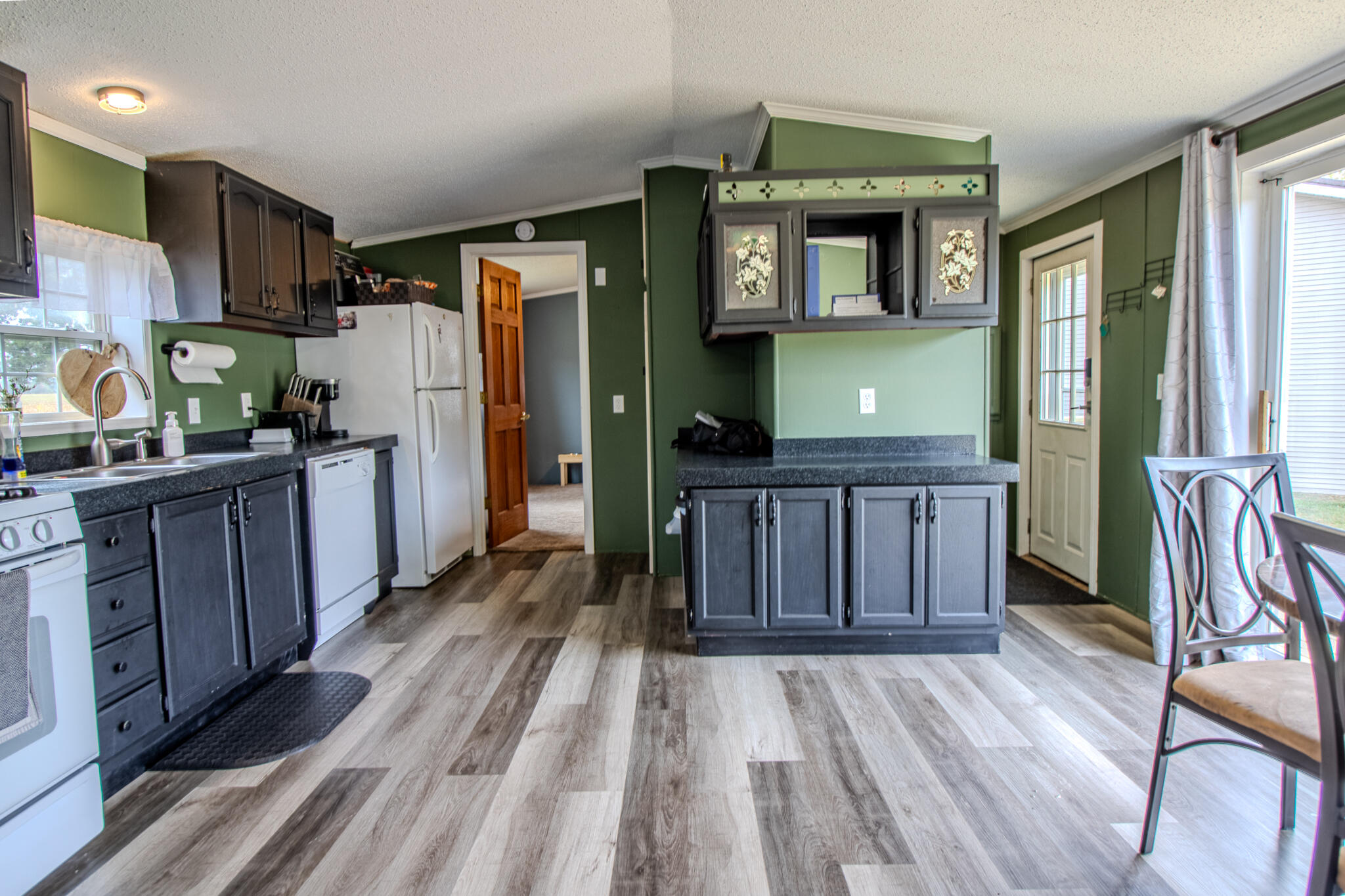 2752 W Mosherville Road