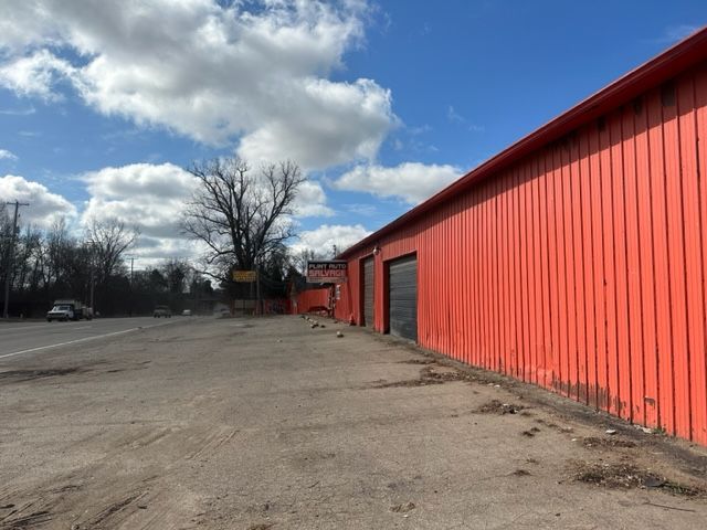 5901 N DORT