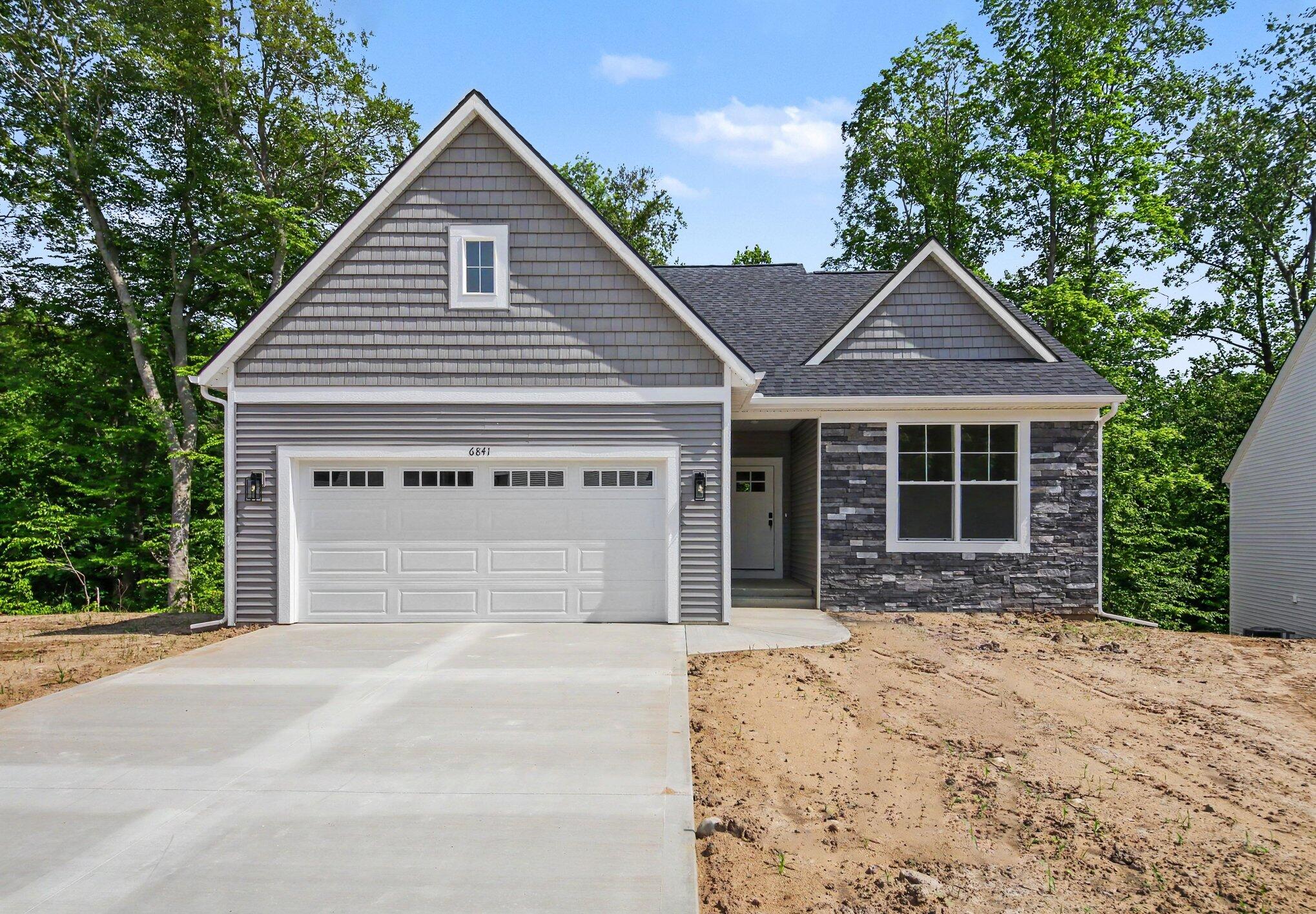 6847 Loggers Ridge Run SE