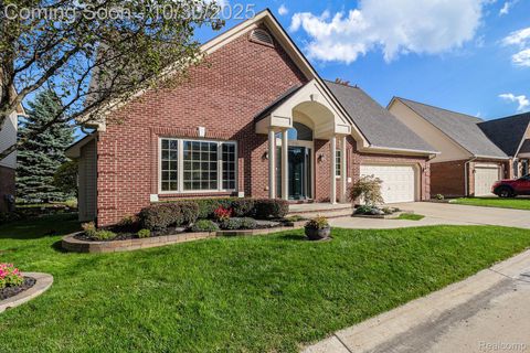 16583 Waverly Circle Clinton Charter Township MI 48038