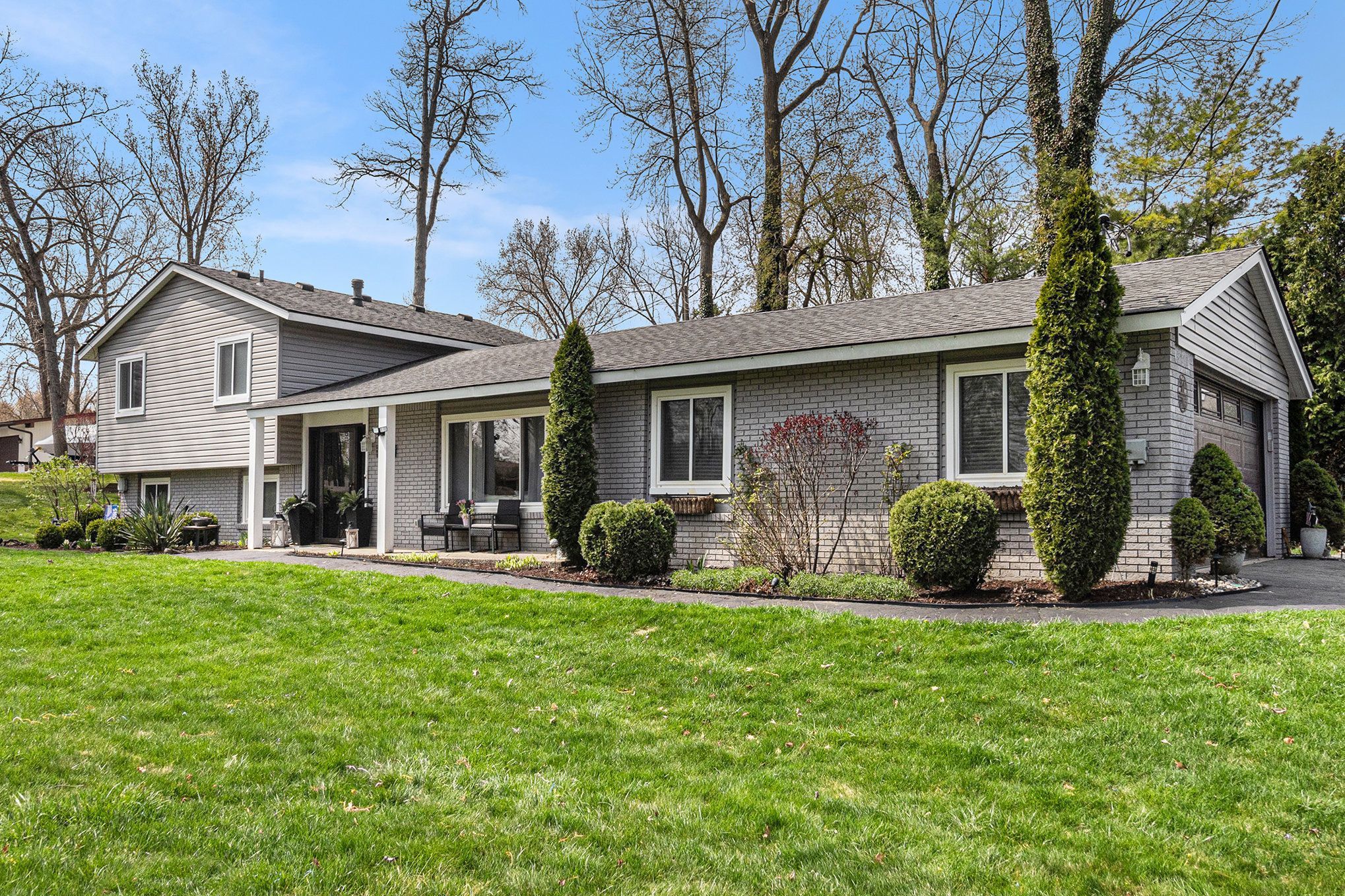 890 BEACHWAY Drive