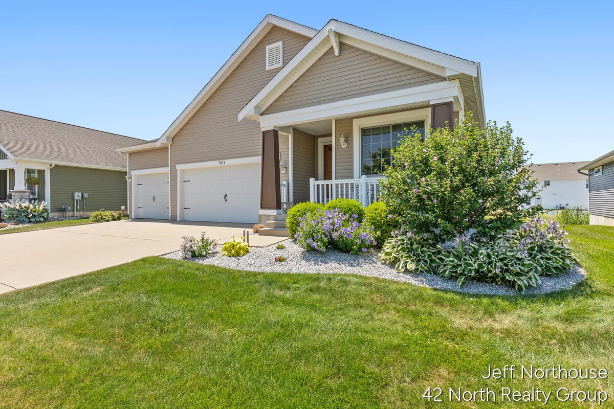 7511 Traditional Court SE 49