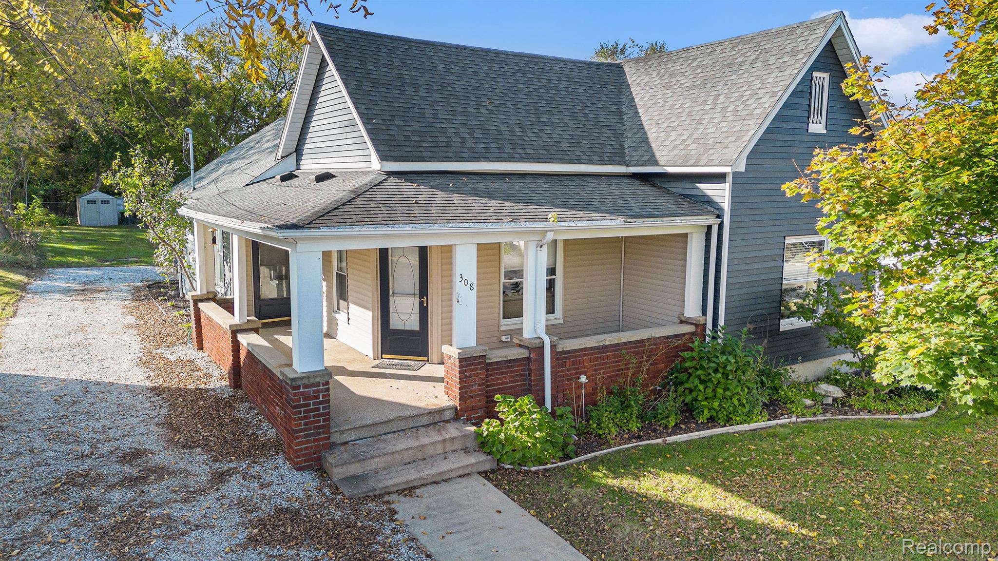 Photo 1 of 16 — 308 S Adelaide Street, Fenton City, MI 48430