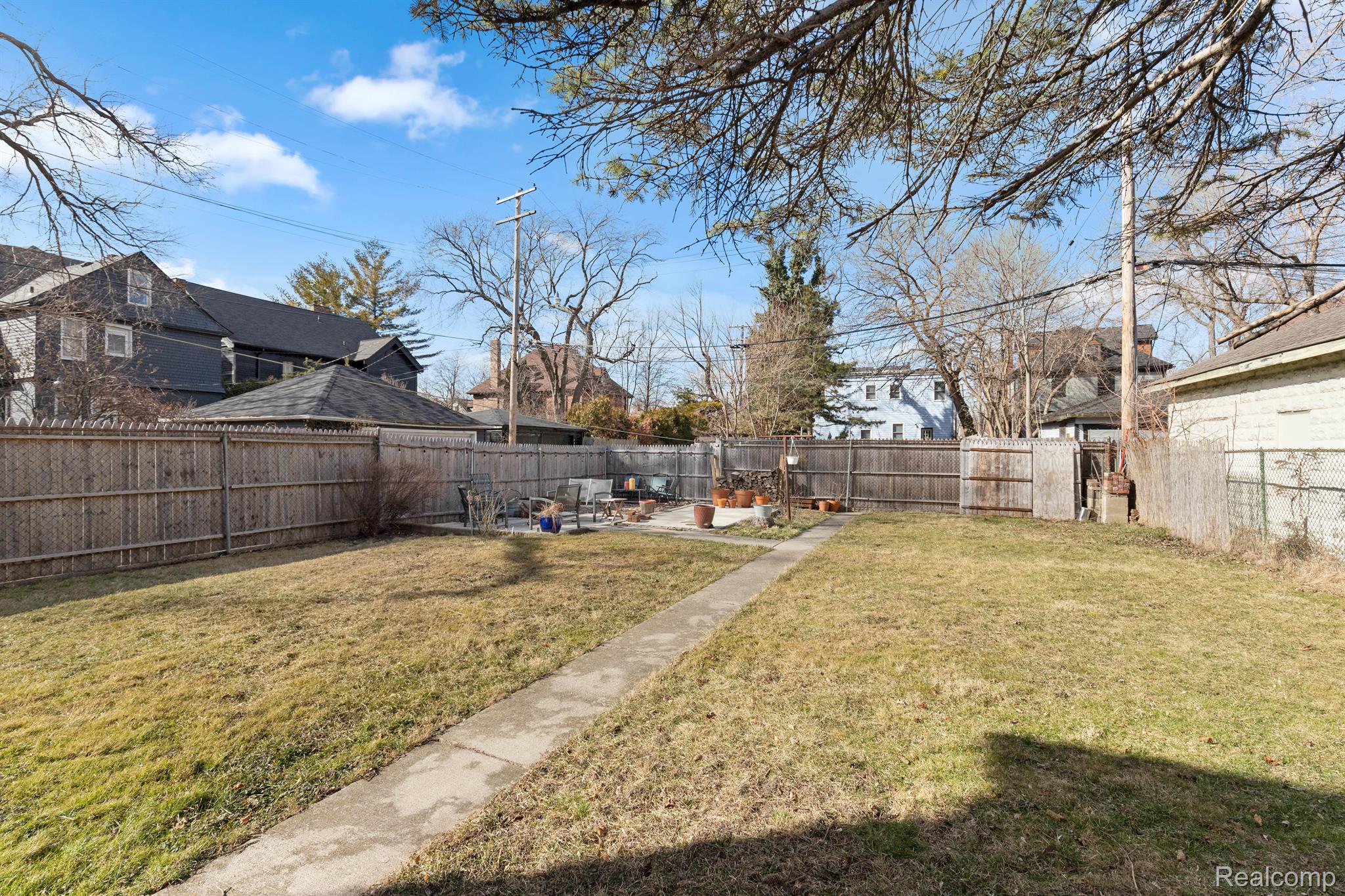 Detroit City, Michigan 48214, United States, 3 Bedrooms Bedrooms, ,1 BathroomBathrooms,Residential,Active,143884