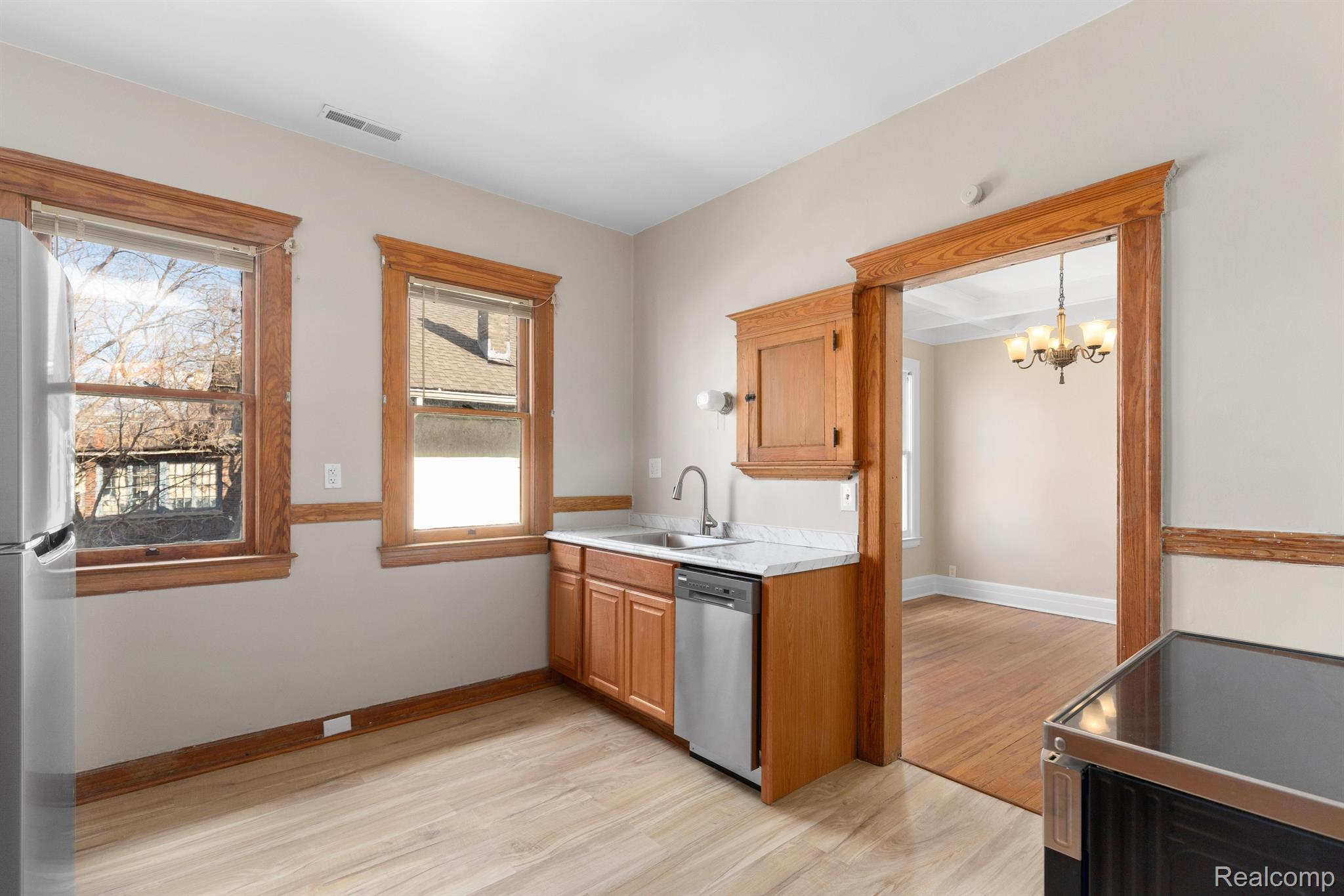 Detroit City, Michigan 48214, United States, 3 Bedrooms Bedrooms, ,1 BathroomBathrooms,Residential,Active,143884